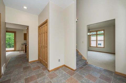 Tiny photo for 6055 Howard Gnesen Rd, Duluth, MN 55803 (MLS # 6122519)