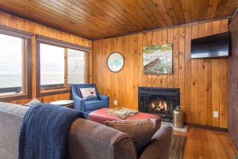 Tiny photo for 54043 Old North Shore Rd, Two Harbors, MN 55616 (MLS # 6127645)