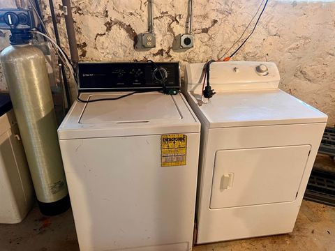 Tiny photo for 2406 4th Ave E Ave, Hibbing, MN 55746 (MLS # 6123605)