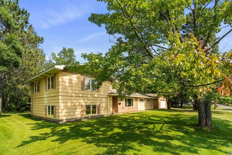 Tiny photo for 141 Alice St, Proctor, MN 55810 (MLS # 6125441)
