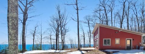 1117 South Shore Rd LaPointe WI 54850