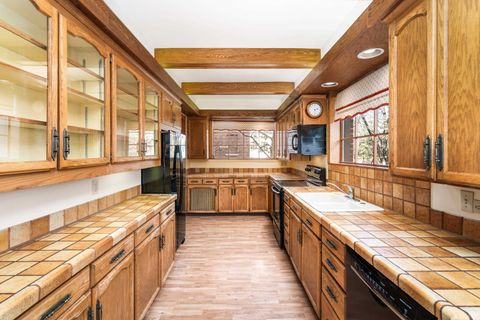 Tiny photo for 2314 E 5th St, Duluth, MN 55812 (MLS # 6122963)