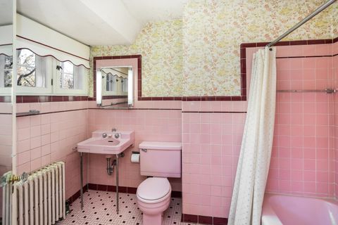 Tiny photo for 2314 E 5th St, Duluth, MN 55812 (MLS # 6122963)