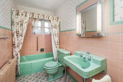 Tiny photo for 2314 E 5th St, Duluth, MN 55812 (MLS # 6122963)