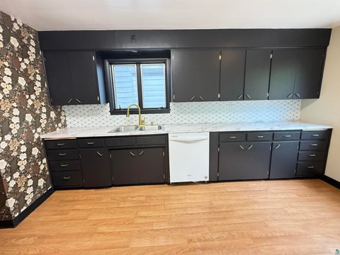 Tiny photo for 205 Parkland Ave, Duluth, MN 55805 (MLS # 6126388)