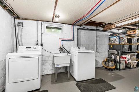 Tiny photo for 315 Kenilworth Ave, Duluth, MN 55803 (MLS # 6127725)