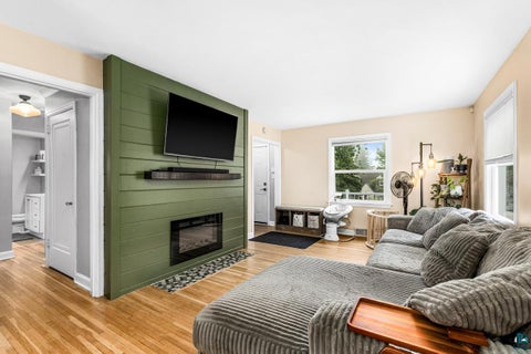 Tiny photo for 315 Kenilworth Ave, Duluth, MN 55803 (MLS # 6127725)