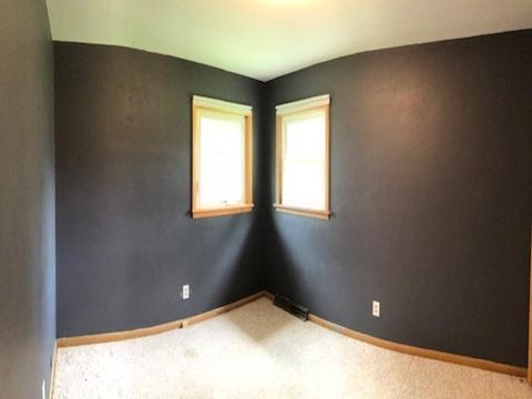 Tiny photo for 116 E Niagara St, Duluth, MN 55811 (MLS # 6123473)