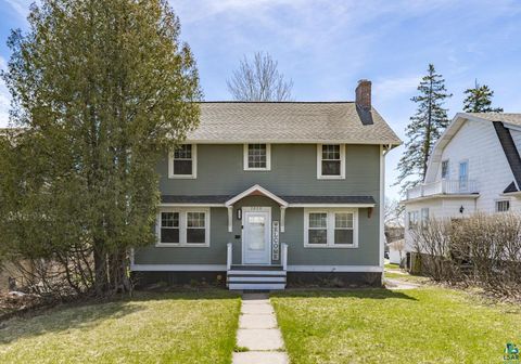 Photo of 2820 E 2nd St, Duluth, MN 55812 (MLS # 6125161)
