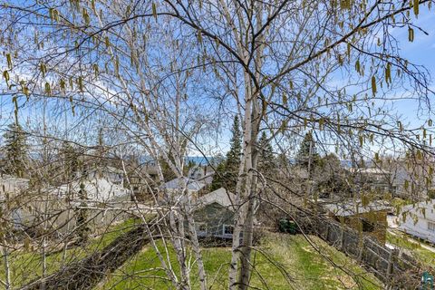 Tiny photo for 2820 E 2nd St, Duluth, MN 55812 (MLS # 6125161)