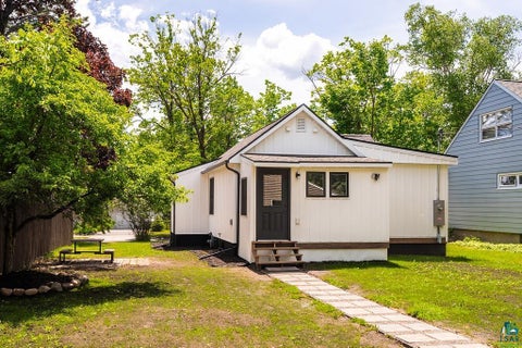 Tiny photo for 4217 Peabody St, Duluth, MN 55804 (MLS # 6126149)