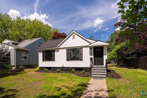 Tiny photo for 4217 Peabody St, Duluth, MN 55804 (MLS # 6126149)