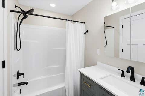 Tiny photo for 4217 Peabody St, Duluth, MN 55804 (MLS # 6126149)