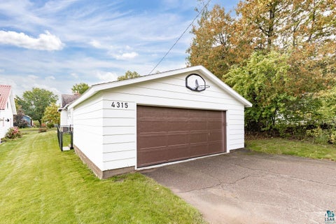 Tiny photo for 4315 Gladstone St, Duluth, MN 55804 (MLS # 6128279)
