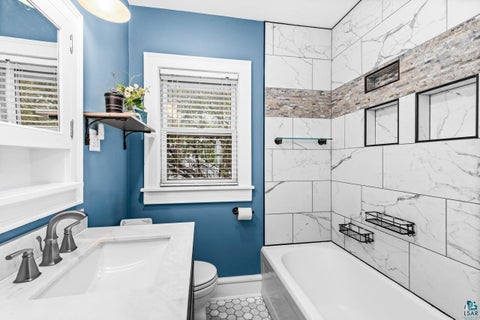 Tiny photo for 4315 Gladstone St, Duluth, MN 55804 (MLS # 6128279)
