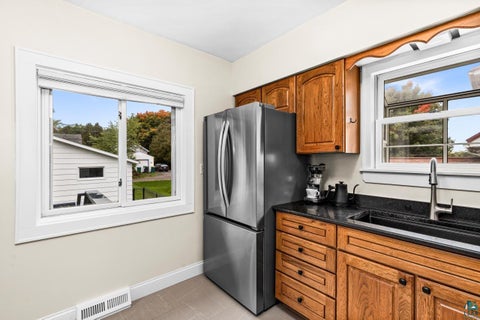 Tiny photo for 4315 Gladstone St, Duluth, MN 55804 (MLS # 6128279)