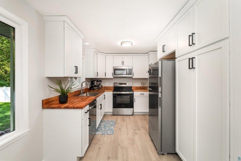 Tiny photo for 3225 Celia St, Duluth, MN 55811 (MLS # 6127396)
