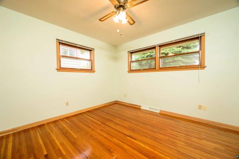 Tiny photo for 5014 Avondale St, Duluth, MN 55804 (MLS # 6125531)