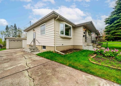 Tiny photo for 5014 Avondale St, Duluth, MN 55804 (MLS # 6125531)