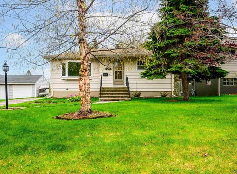 Tiny photo for 5014 Avondale St, Duluth, MN 55804 (MLS # 6125531)