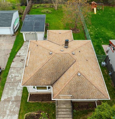 Tiny photo for 5014 Avondale St, Duluth, MN 55804 (MLS # 6125531)