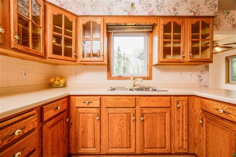 Tiny photo for 5014 Avondale St, Duluth, MN 55804 (MLS # 6125531)