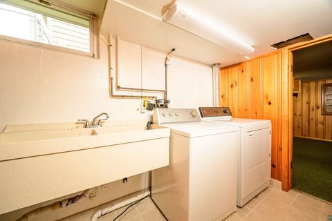 Tiny photo for 5014 Avondale St, Duluth, MN 55804 (MLS # 6125531)
