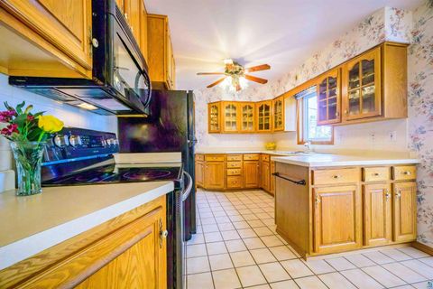 Tiny photo for 5014 Avondale St, Duluth, MN 55804 (MLS # 6125531)