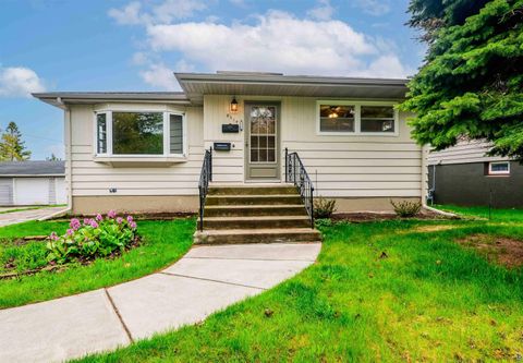 Tiny photo for 5014 Avondale St, Duluth, MN 55804 (MLS # 6125531)