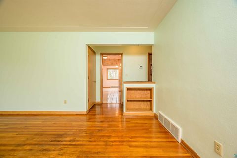 Tiny photo for 5014 Avondale St, Duluth, MN 55804 (MLS # 6125531)