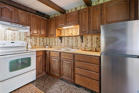 Tiny photo for 130 S 66th Ave W AVE, Duluth, MN 55807 (MLS # 6128101)