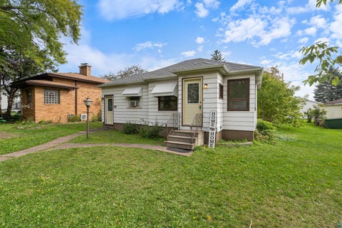 Tiny photo for 130 S 66th Ave W AVE, Duluth, MN 55807 (MLS # 6128101)