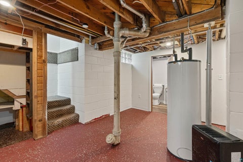Tiny photo for 130 S 66th Ave W AVE, Duluth, MN 55807 (MLS # 6128101)