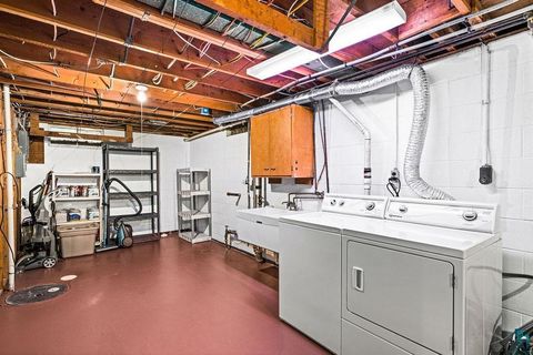 Tiny photo for 540 W Redwing St, Duluth, MN 55803 (MLS # 6124332)