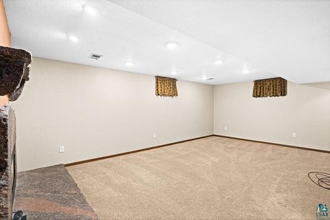Tiny photo for 540 W Redwing St, Duluth, MN 55803 (MLS # 6124332)