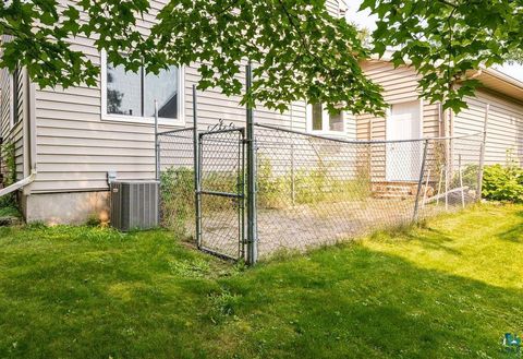 Tiny photo for 540 W Redwing St, Duluth, MN 55803 (MLS # 6124332)