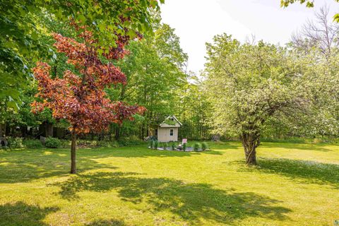 Tiny photo for 540 W Redwing St, Duluth, MN 55803 (MLS # 6124332)