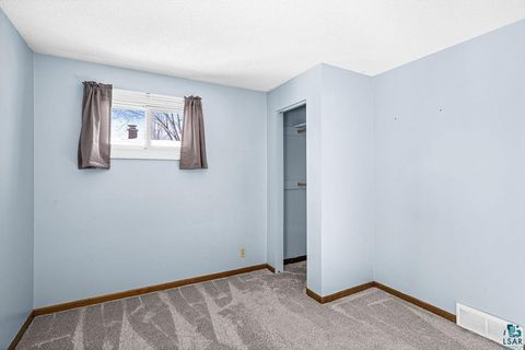 Tiny photo for 540 W Redwing St, Duluth, MN 55803 (MLS # 6124332)