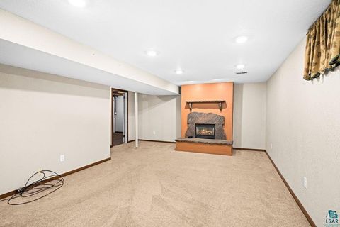 Tiny photo for 540 W Redwing St, Duluth, MN 55803 (MLS # 6124332)