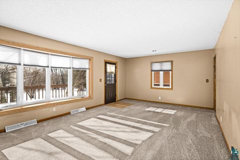 Tiny photo for 540 W Redwing St, Duluth, MN 55803 (MLS # 6124332)