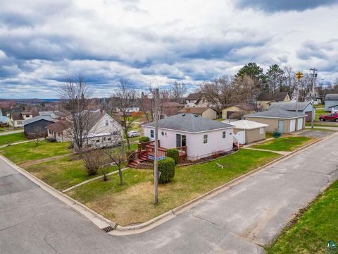 Photo of 319 W Michigan Ave, Gilbert, MN 55741 (MLS # 6124900)