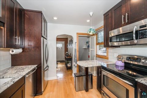 Tiny photo for 1415 Eklund Ave, Duluth, MN 55811 (MLS # 6124561)