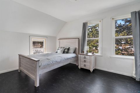 Tiny photo for 2218 W 11th St, Duluth, MN 55806 (MLS # 6123982)