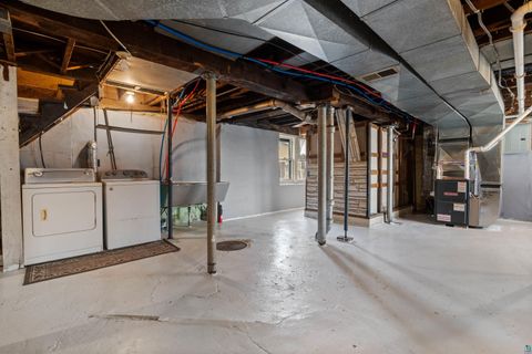 Tiny photo for 2218 W 11th St, Duluth, MN 55806 (MLS # 6123982)