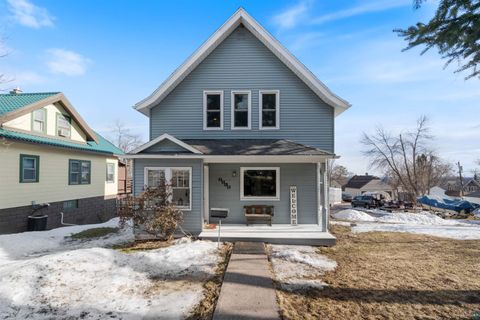 Tiny photo for 2218 W 11th St, Duluth, MN 55806 (MLS # 6123982)