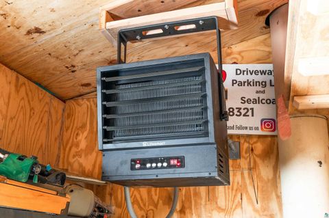 Tiny photo for 2 Northfield St, Duluth, MN 55803 (MLS # 6124188)