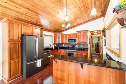 Tiny photo for 2 Northfield St, Duluth, MN 55803 (MLS # 6124188)