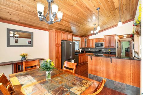 Tiny photo for 2 Northfield St, Duluth, MN 55803 (MLS # 6124188)