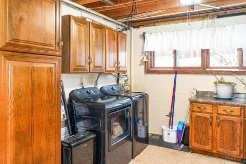 Tiny photo for 2 Northfield St, Duluth, MN 55803 (MLS # 6124188)