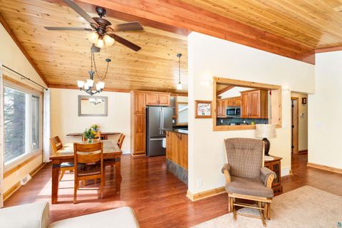 Tiny photo for 2 Northfield St, Duluth, MN 55803 (MLS # 6124188)